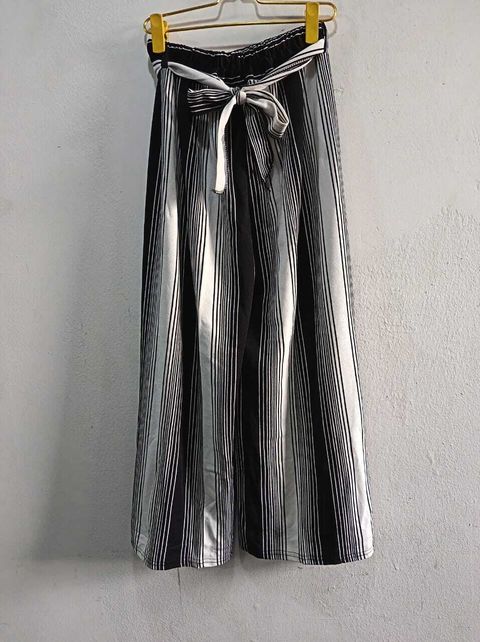 A002 White & Black Striped Pants