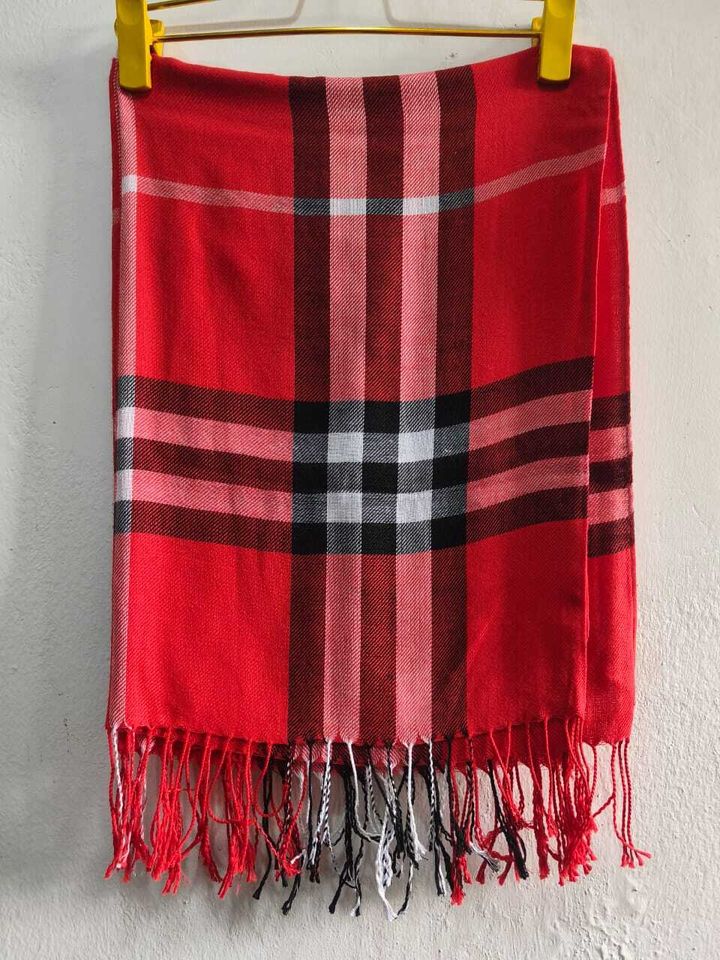 A011-2 Burberry Scarf (Red)