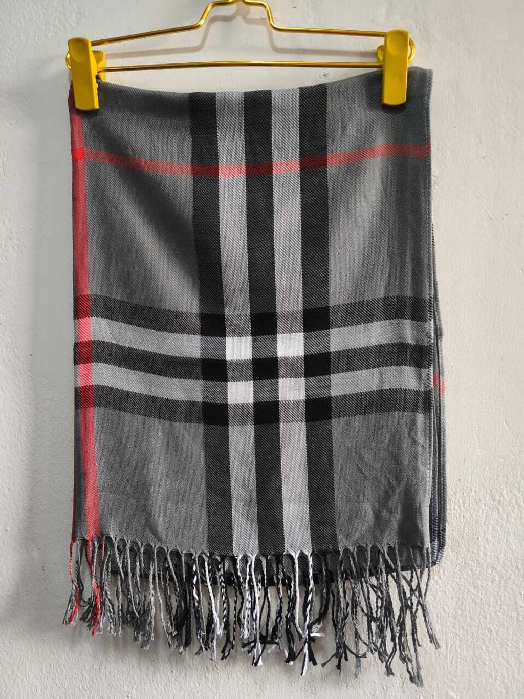 A011-4 Burberry Scarf (Grey)