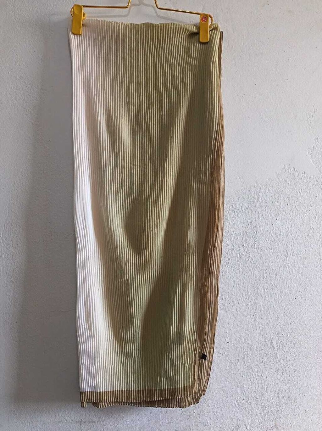 A013 Ombre Pleated Shawl (Army Green)