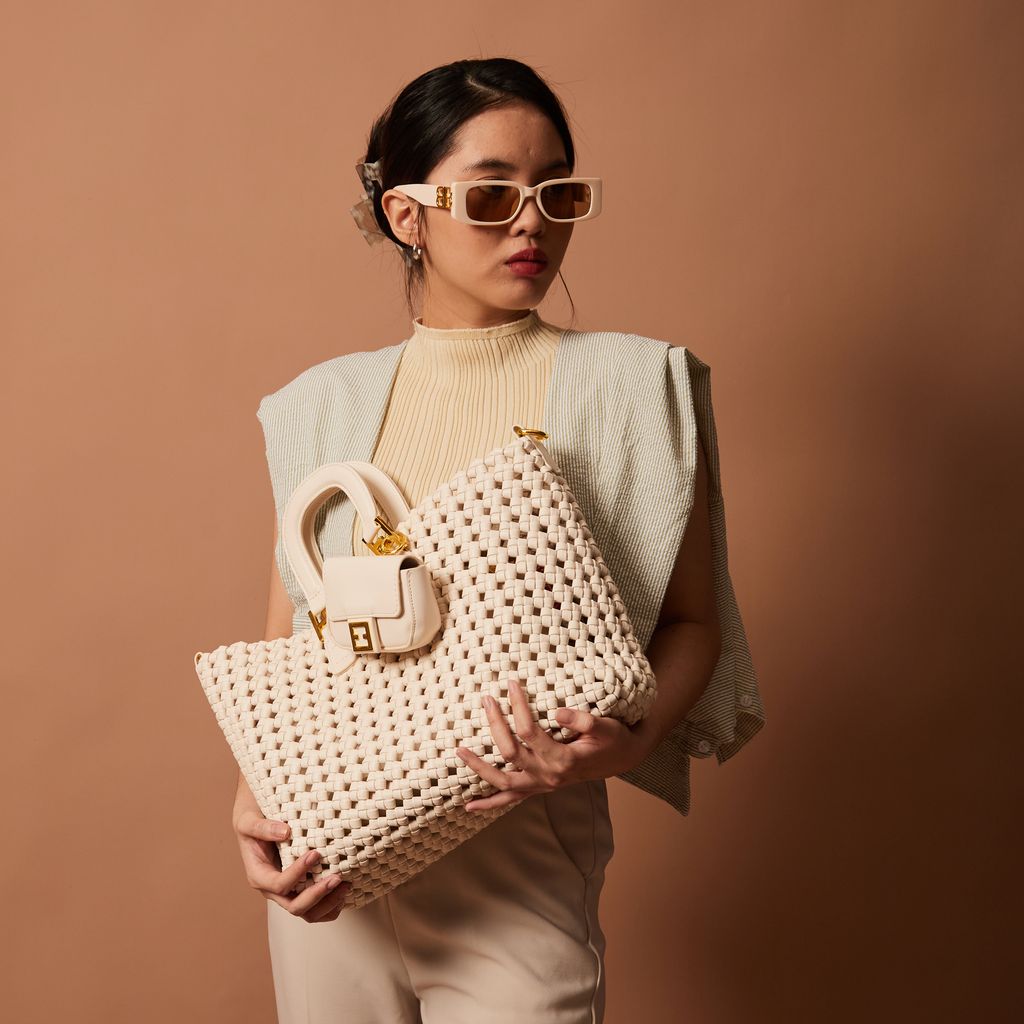 ADORE MORE OCT'240117 1 (1)