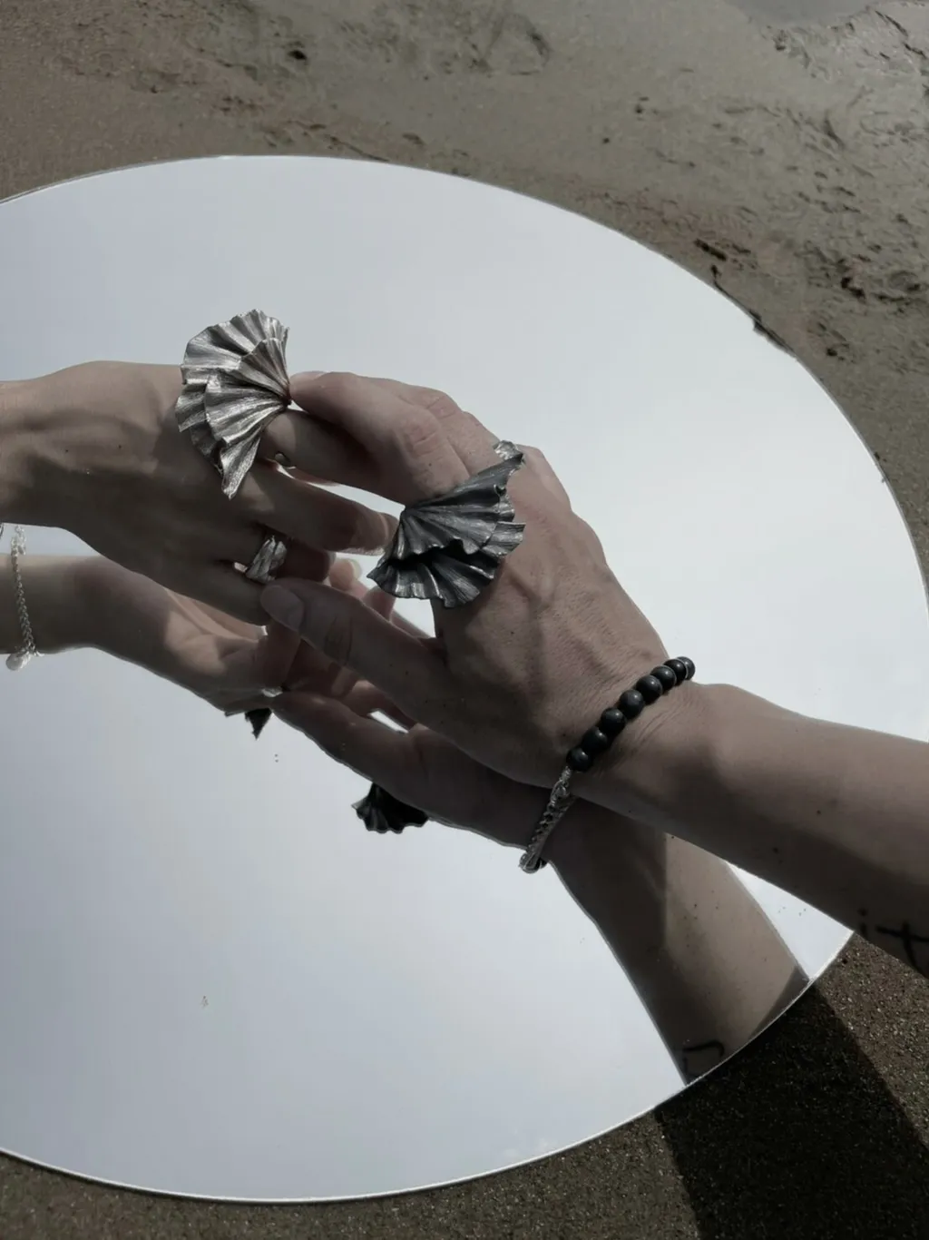 LINE_ALBUM_浮游_220612_1.jpg