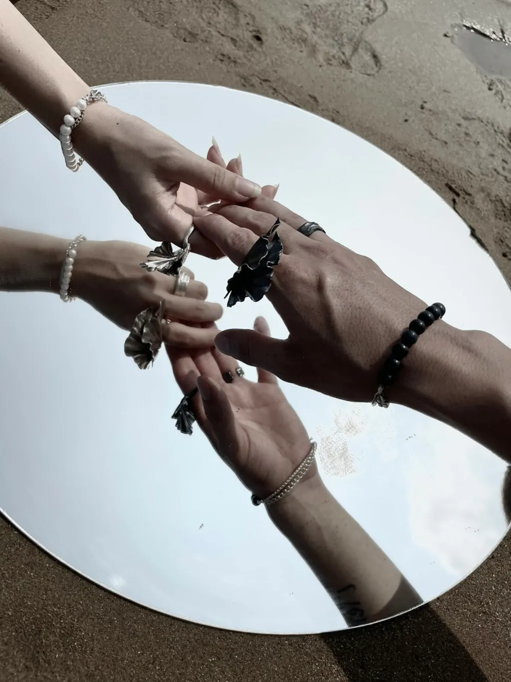 LINE_ALBUM_浮游_220612_2.jpg