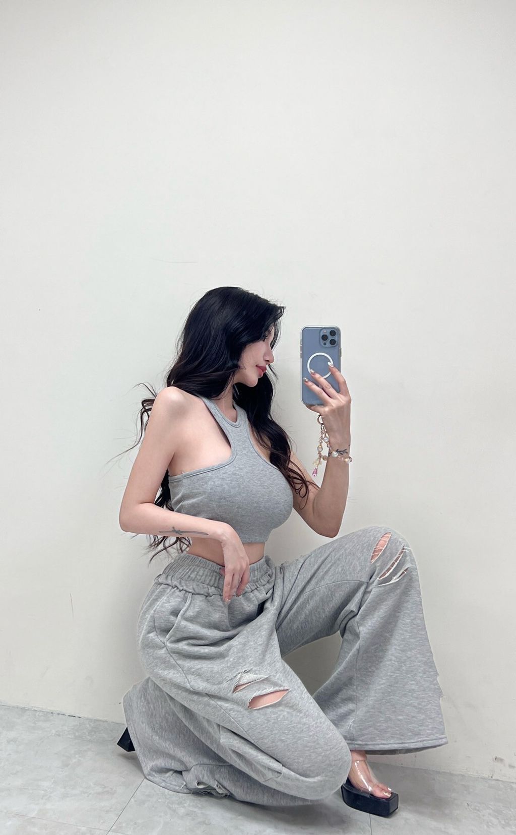 LINE_ALBUM_202573_250704_16