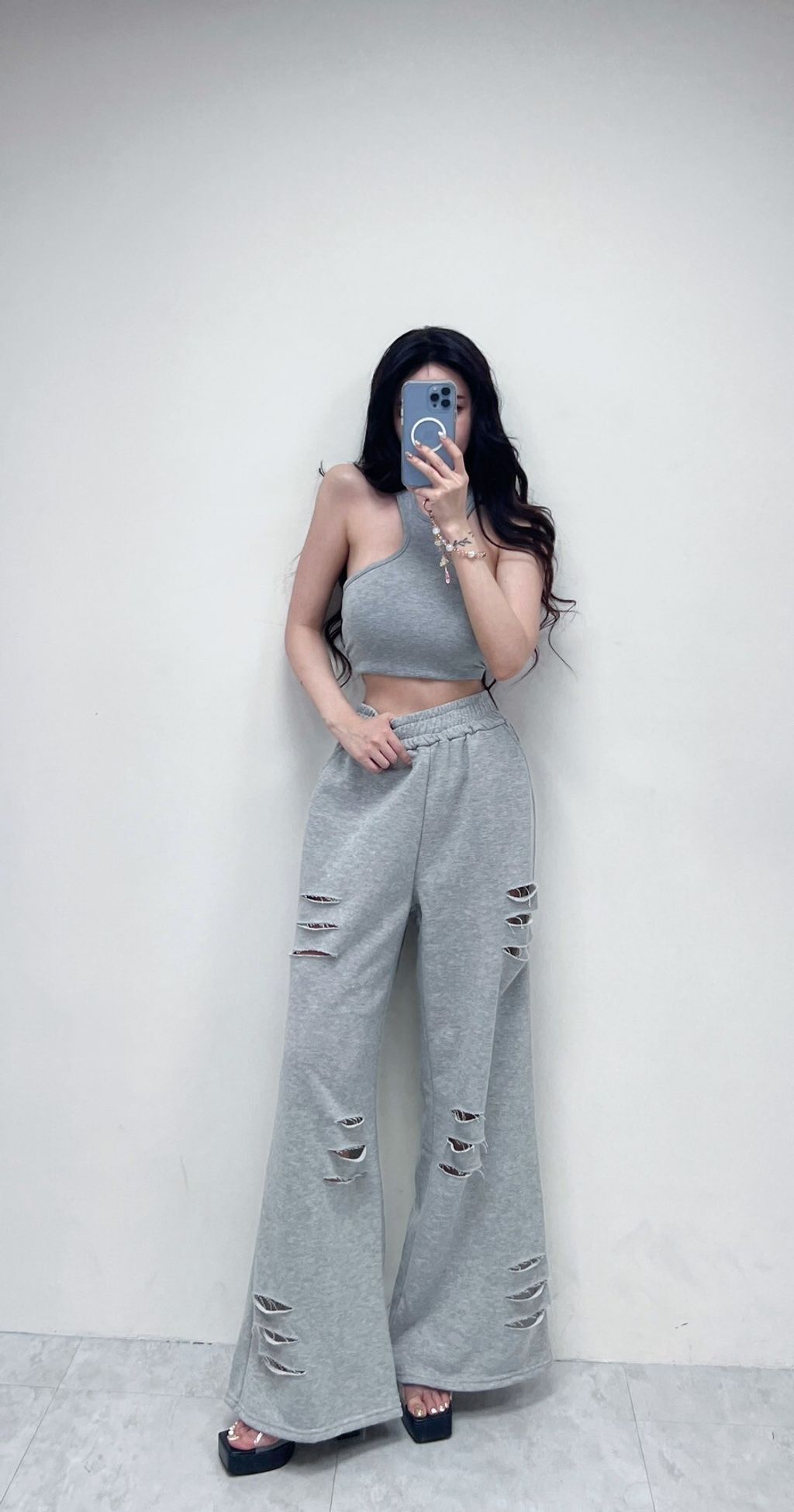 LINE_ALBUM_202573_250704_17