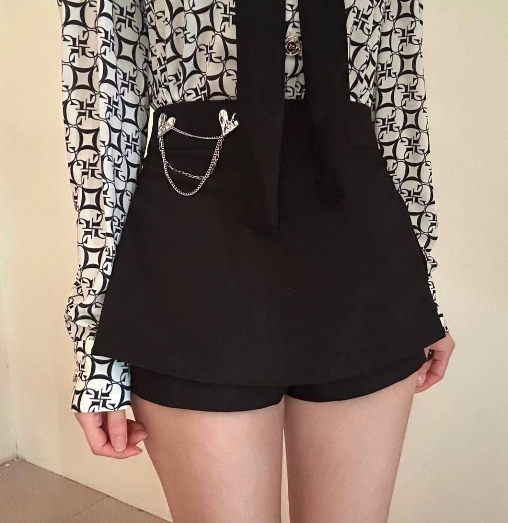 LINE_ALBUM_韓國愛心腰鍊西裝褲裙_260324_4