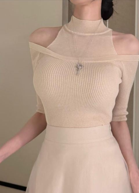 LINE_ALBUM_韓國高領挖肩針織上衣 (無胸墊) $2180_260504_2
