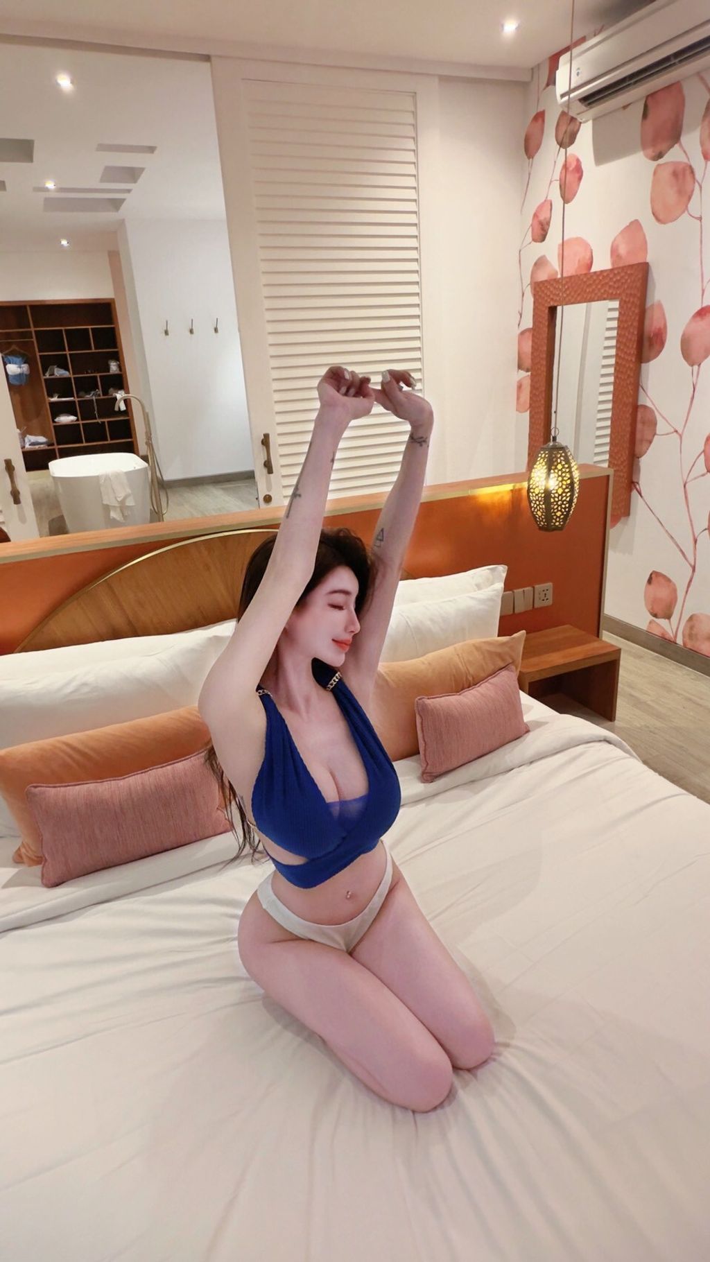 LINE_ALBUM__260504_8