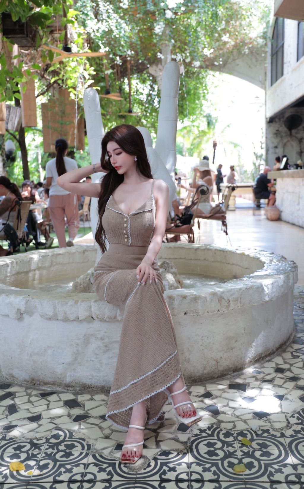 LINE_ALBUM__260504_19