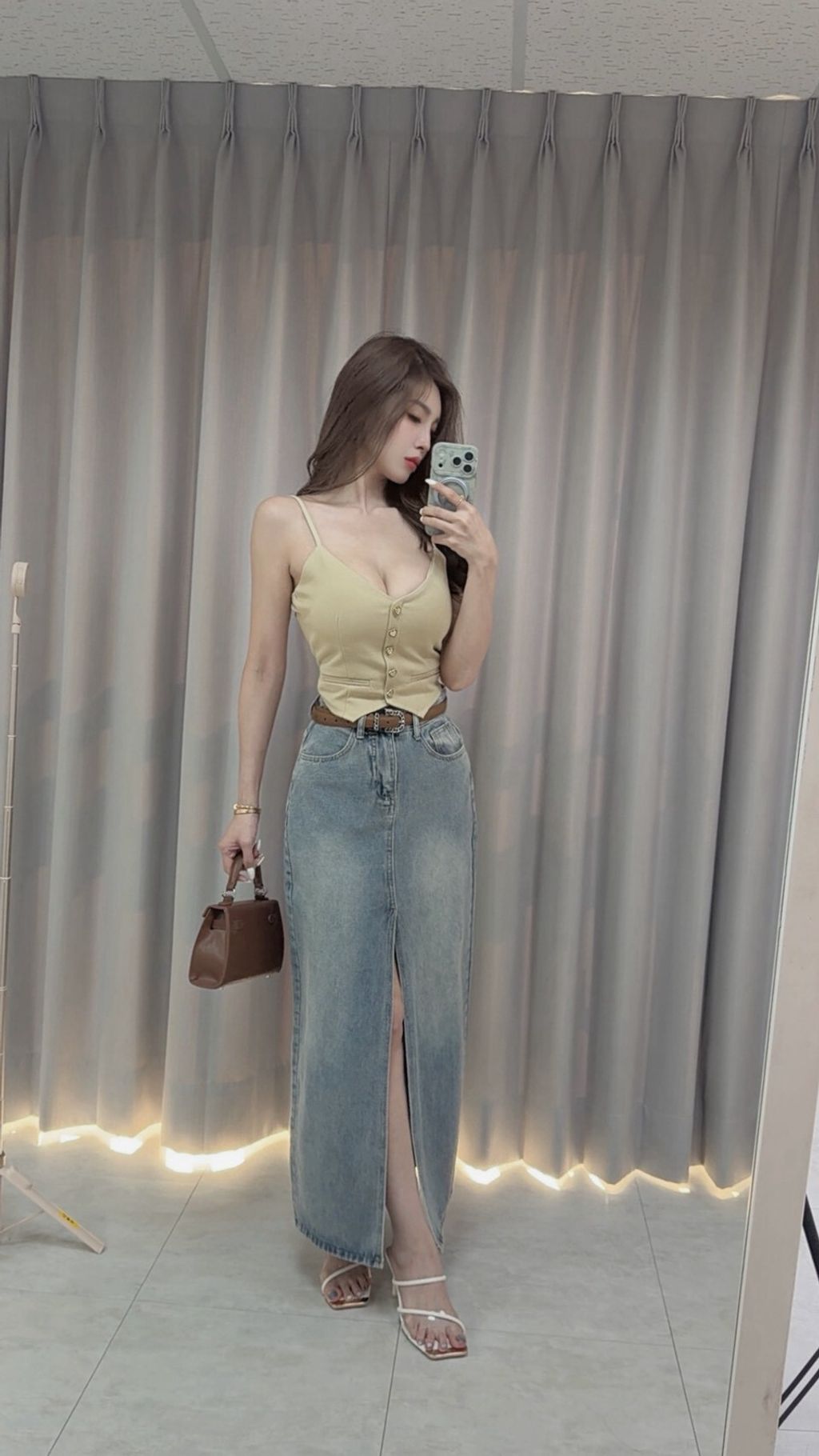 LINE_ALBUM_直播_260828_9