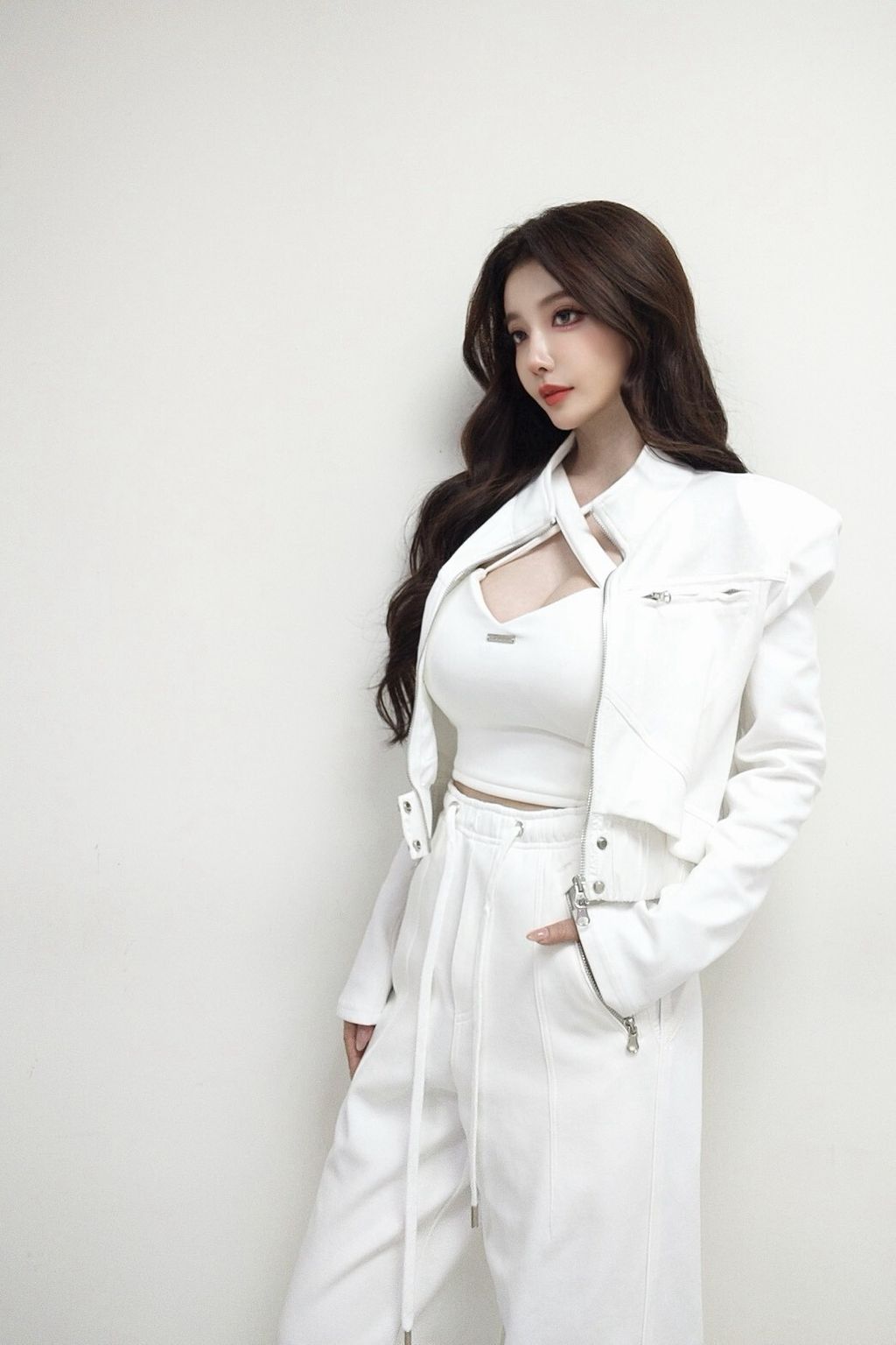 LINE_ALBUM_2026924_260929_15