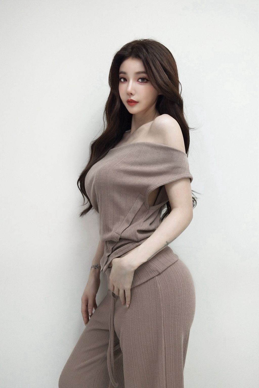 LINE_ALBUM_2026101_261002_42