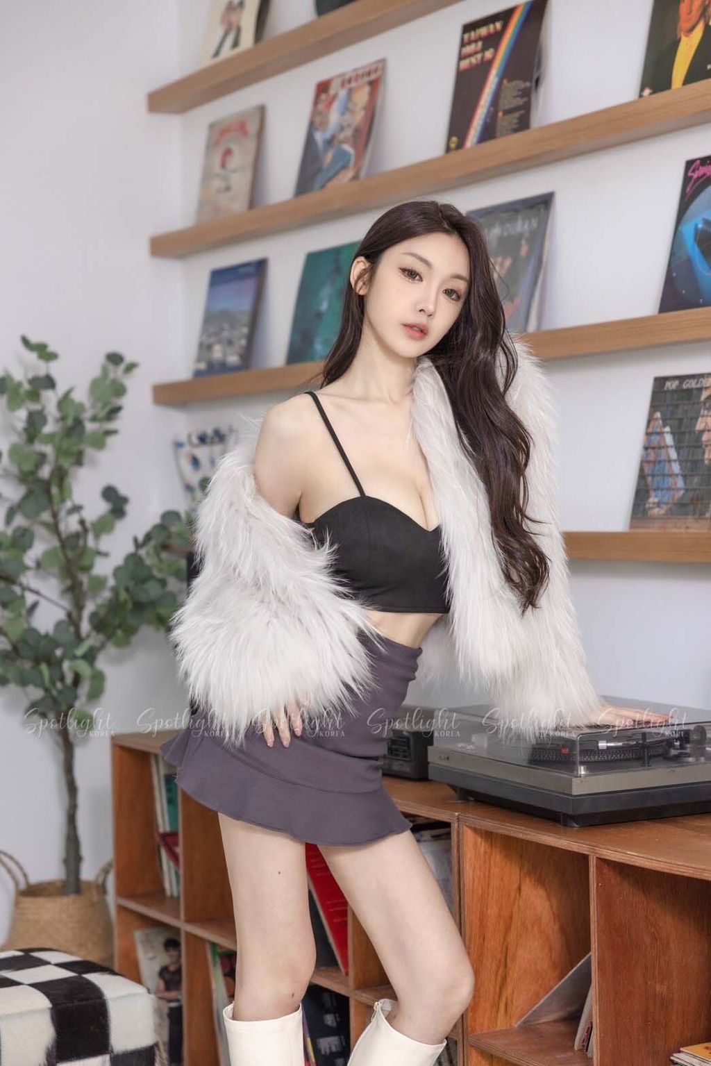 LINE_ALBUM_獨照_231125_120