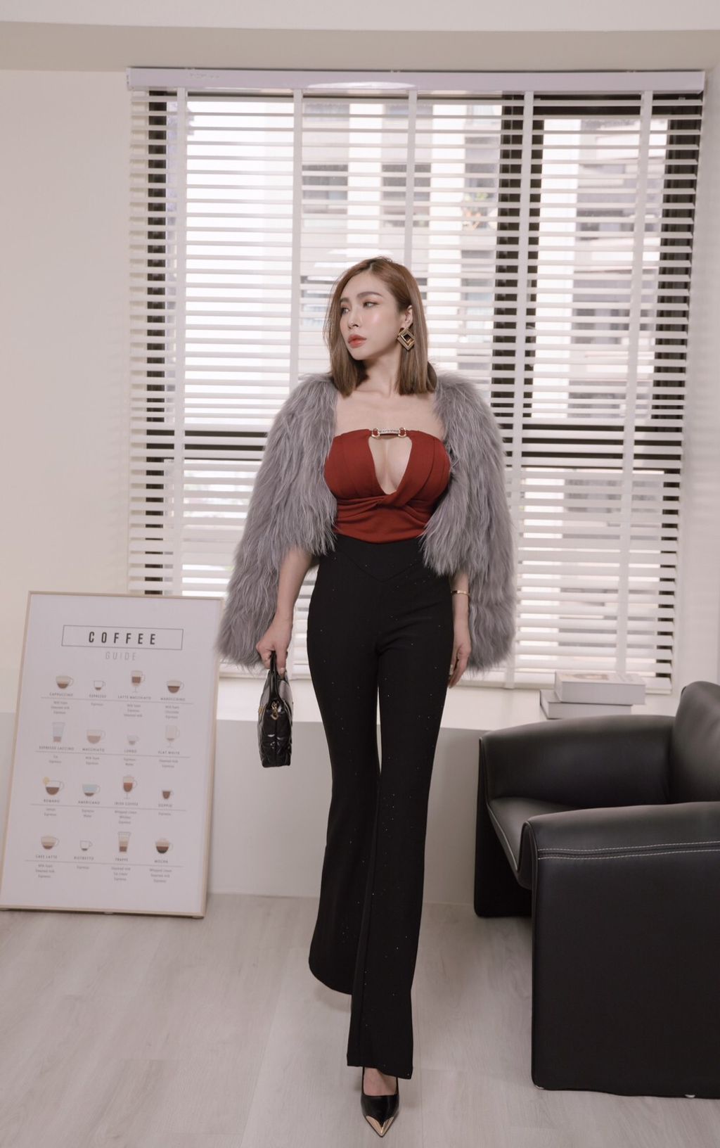 LINE_ALBUM_棚拍_241022_34