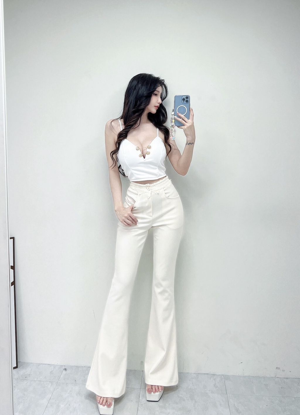 LINE_ALBUM_202543_250407_6