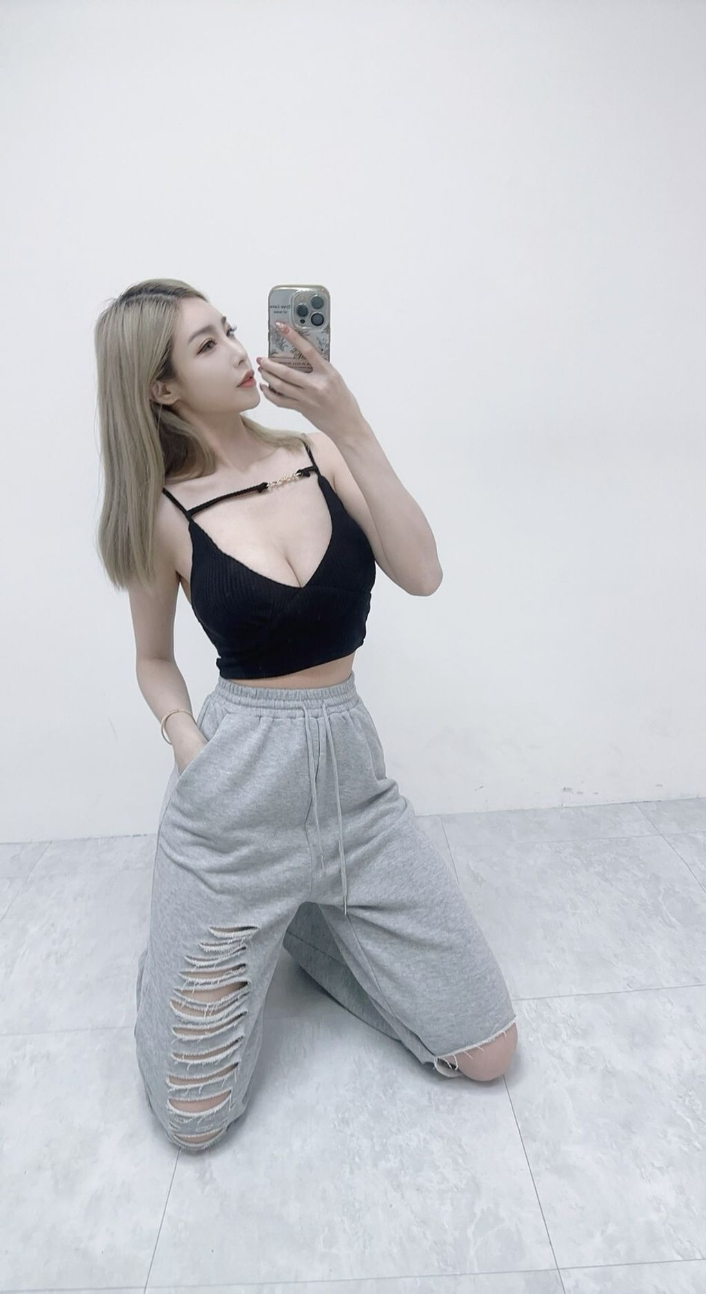 LINE_ALBUM_補_250509_11
