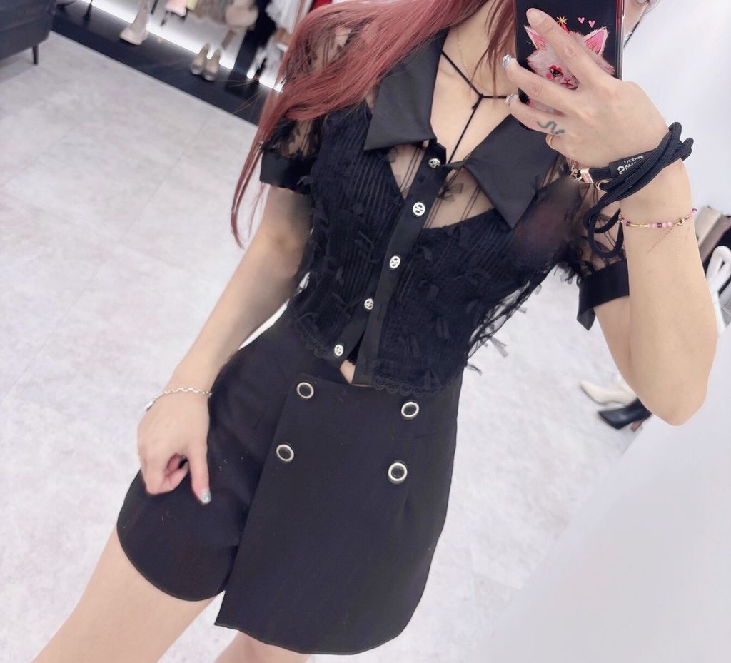 LINE_ALBUM_門市每週兩套照片區_250603_6
