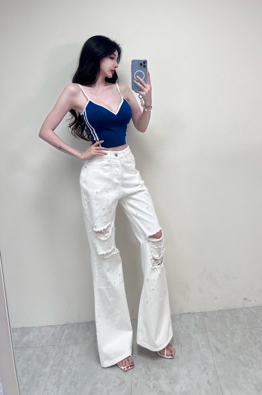 LINE_ALBUM_202587_250808_18