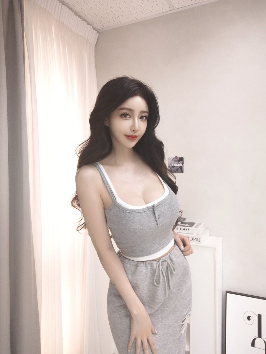 LINE_ALBUM_202587_250808_20
