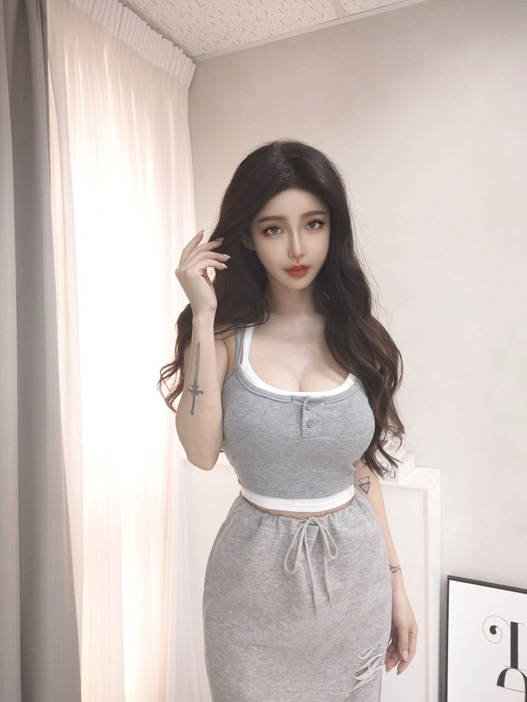 LINE_ALBUM_202587_250808_22