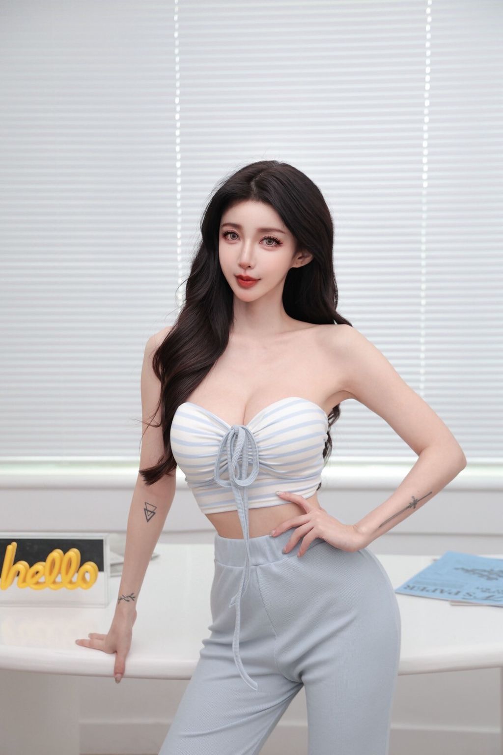 F18-1條紋背心喇叭褲藍
