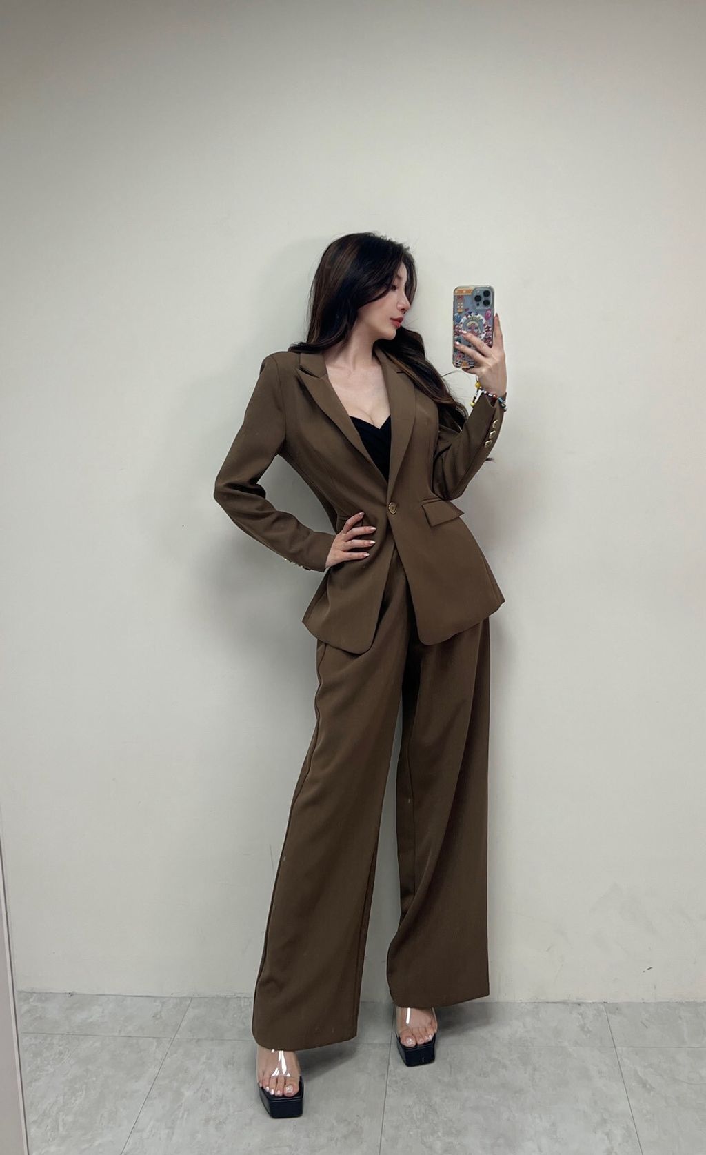 LINE_ALBUM_2025102_251003_10