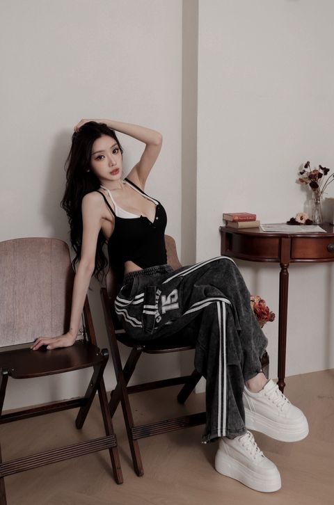 B27-1個性女孩灰