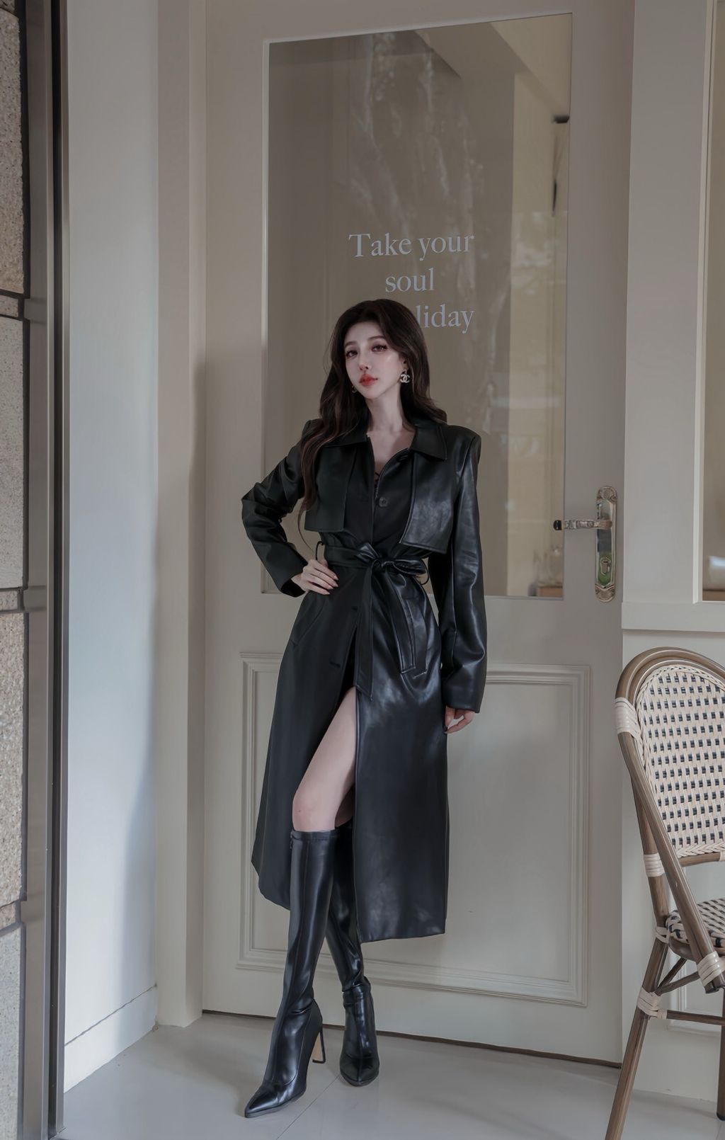 F16-1皮革風衣外