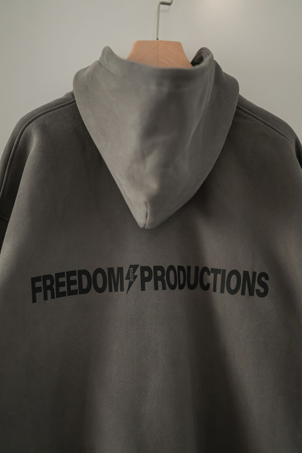 LINE_ALBUM_第一週1380第二週1580_251202_27