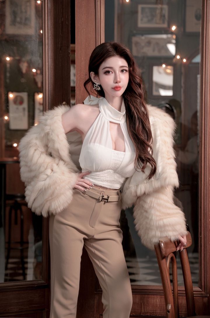 F24-3