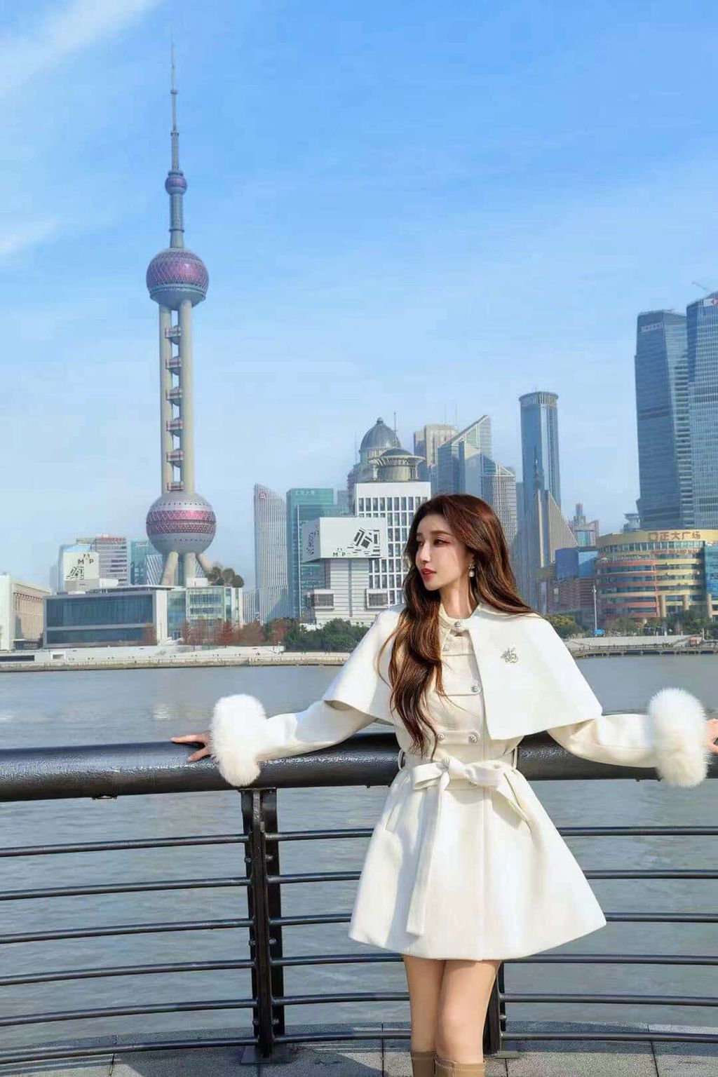 韓國斗篷排釦大衣(手袖毛毛)4