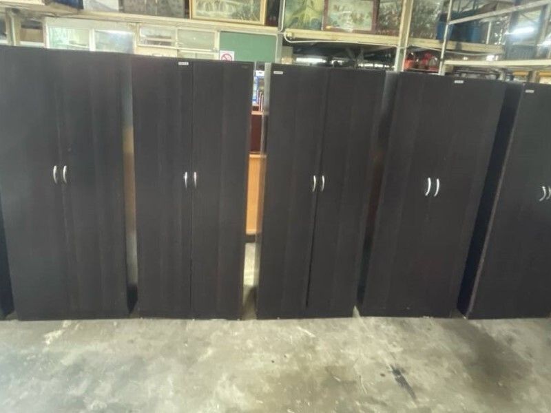 YF18E-14 (Melintang)