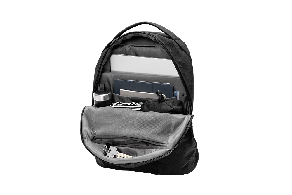 Daybag - XPAC Deep Black - 4Open1000.jpg Daybag - XPAC Deep Black - 4Open1000.jpg