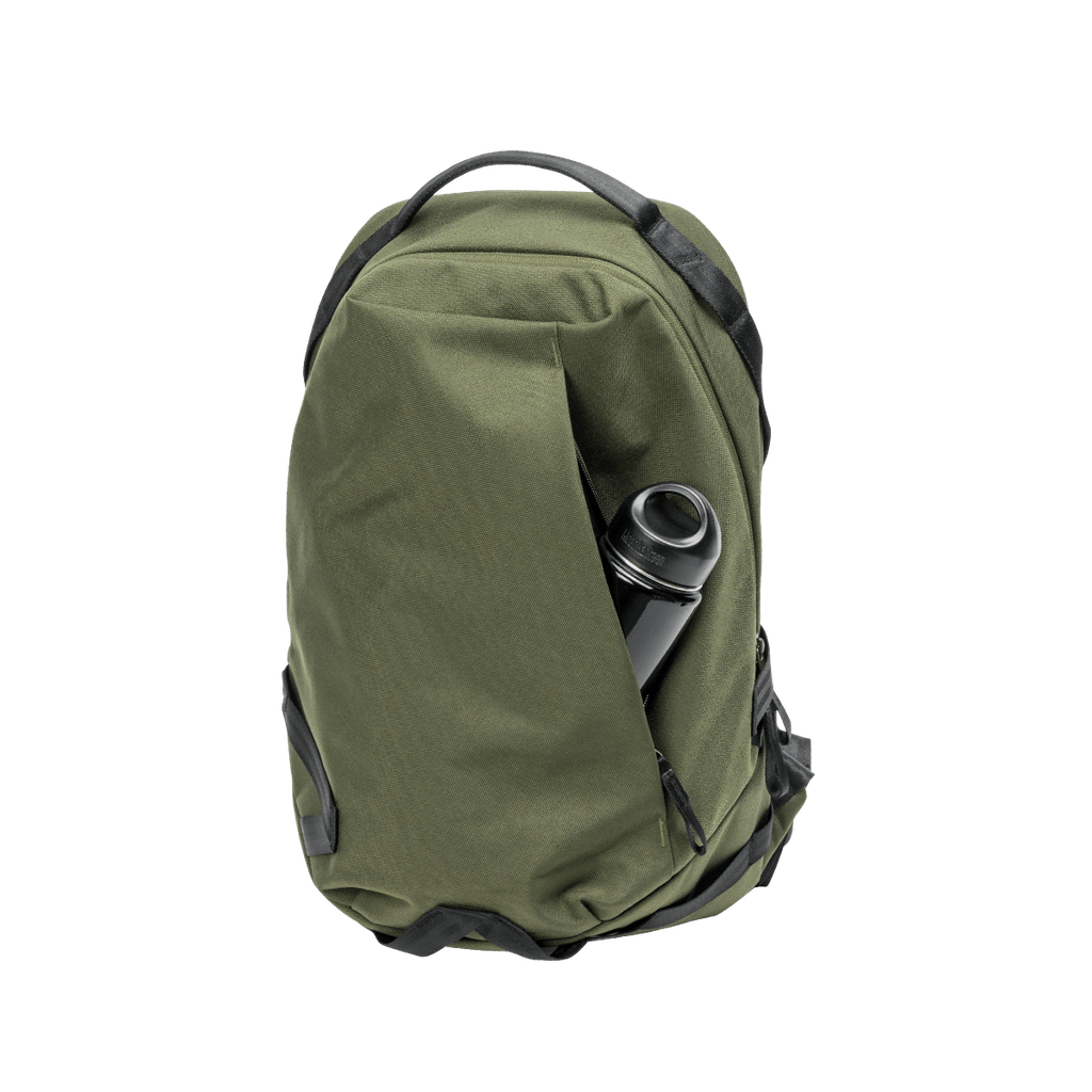 Olive4_Front_Pocket.png