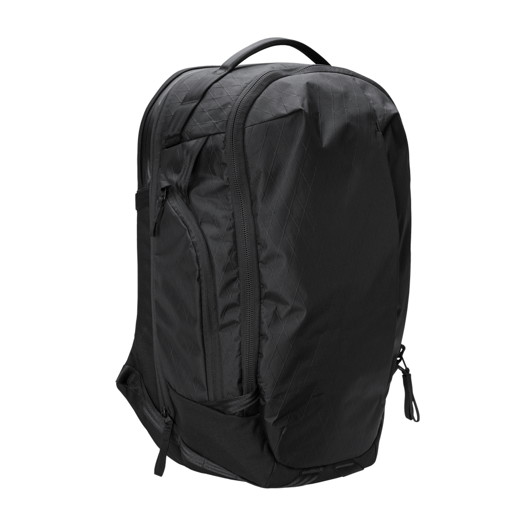 MaxBackpack32LTarmacBlack-Right_1680x