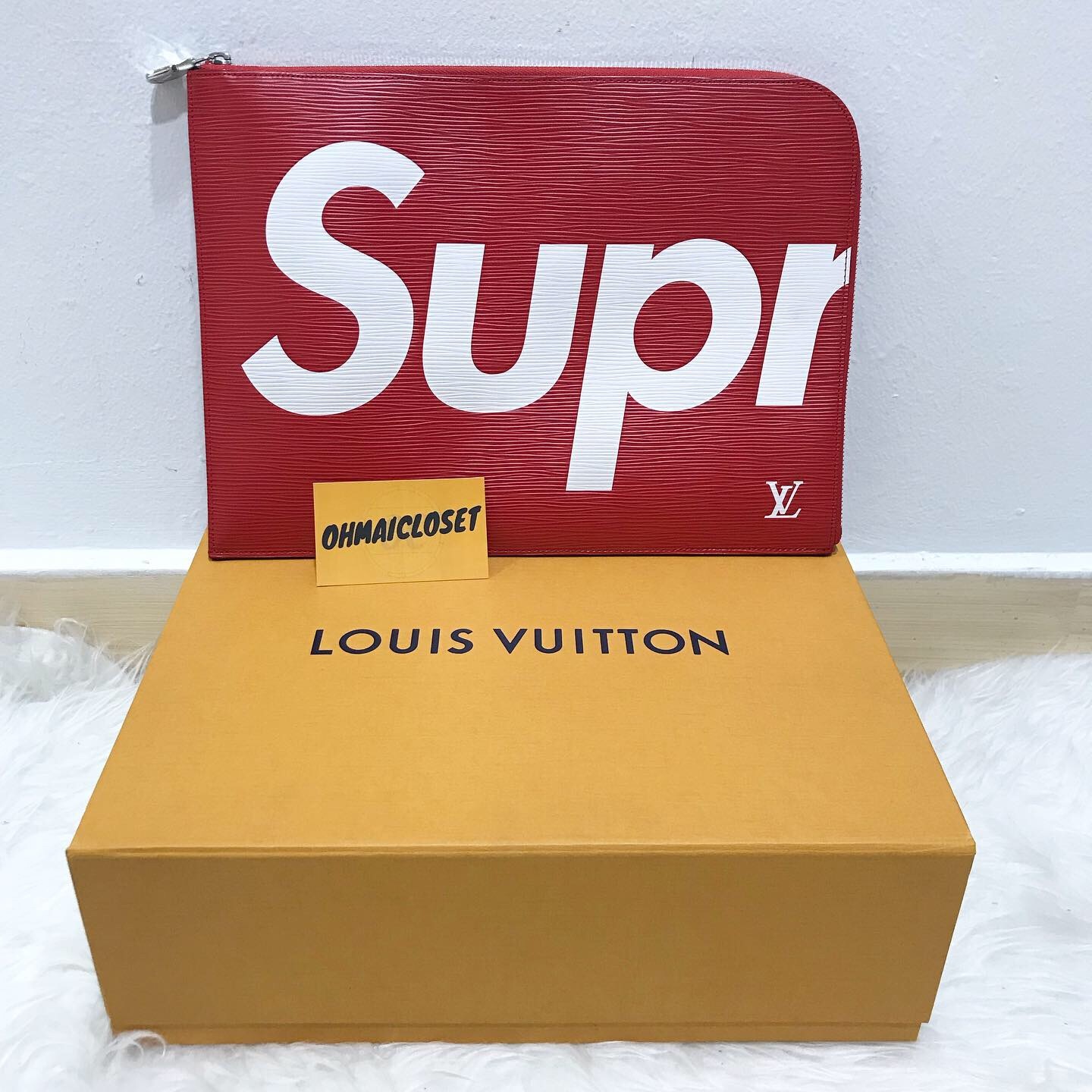 Louis Vuitton x Supreme Pochette Jour Epi GM Red