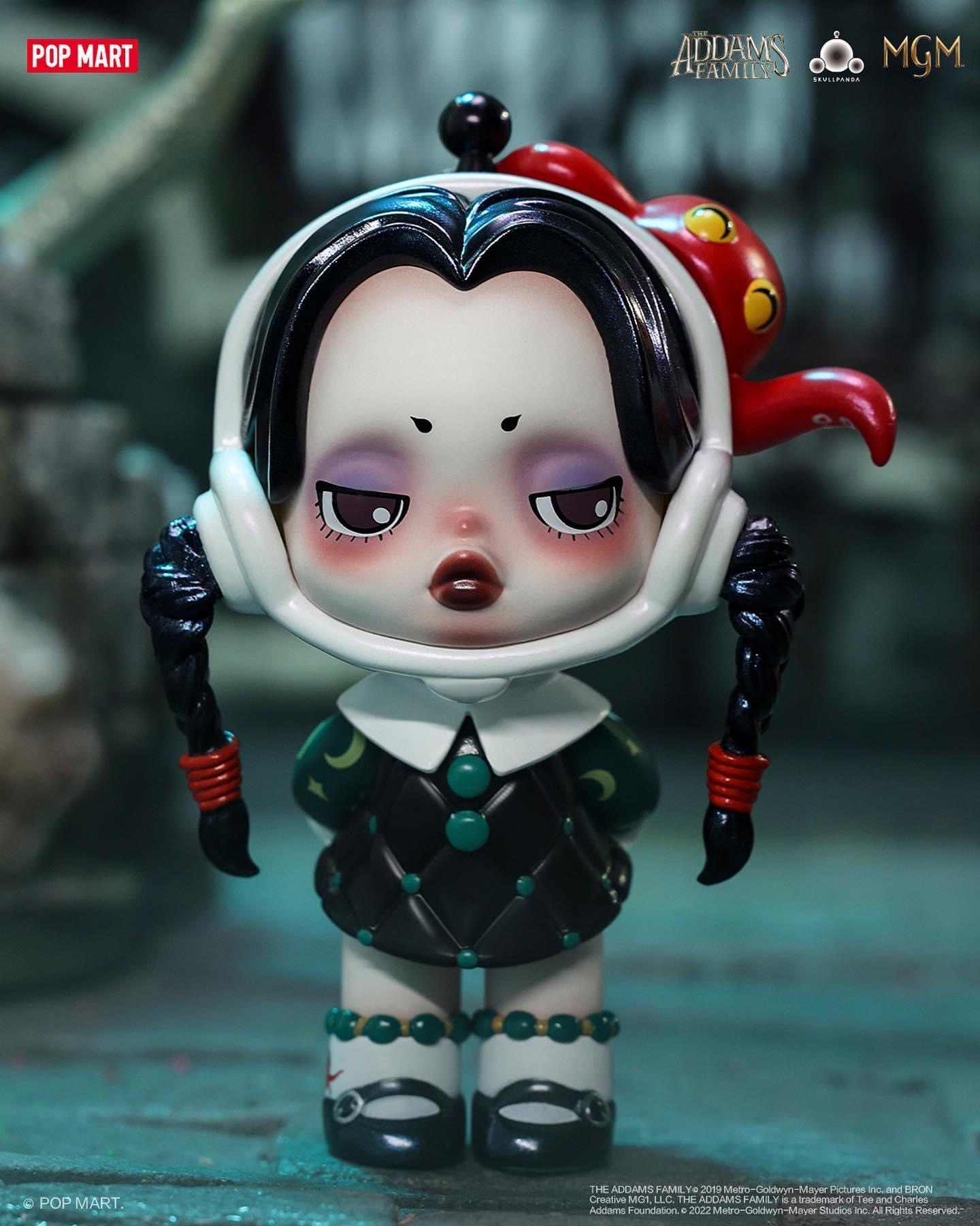 SKULLPANDA × THE ADDAMS FAMILY アソートボックス-