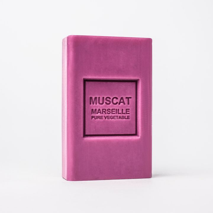 07-Muscat-grape-shea-butter-soap-1_0abf9b4e-08b4-4cfc-b6d3-146738e9e63e.jpg