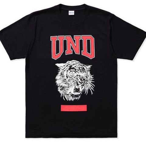 apparel_tshirts_undefeated_gym-class-s-s-tee_80124.view_1.color_black_512x512_crop_center.jpg