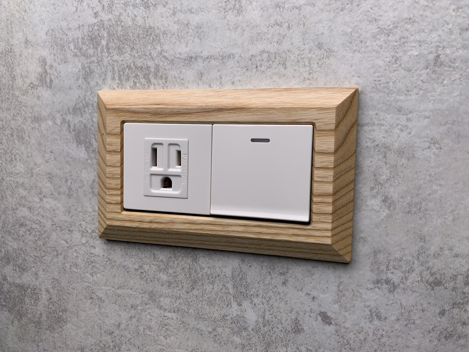 2773 平安桐鳳　銀彩松文　蓋置　未使用 0BE9B7DF91-SP-20522979.jpg