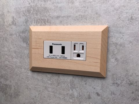 Bevel-楓木-2孔USB充電插座 + 單插座附接地-白色 WNF10721W +WNF1101W + WTFF3710 -插專.JPG