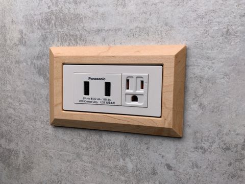 Bevel-楓木-2孔USB充電插座 + 單插座附接地-白色 WNF10721W +WNF1101W + WTFF3710.JPG