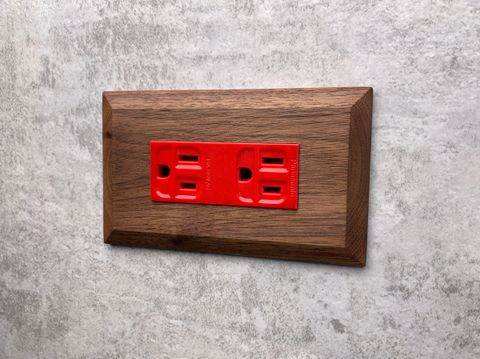 Bevel-胡桃木-雙插座 (緊急電源- 紅色 WNF15123R + WTFF3113H + WTFF3710-專插