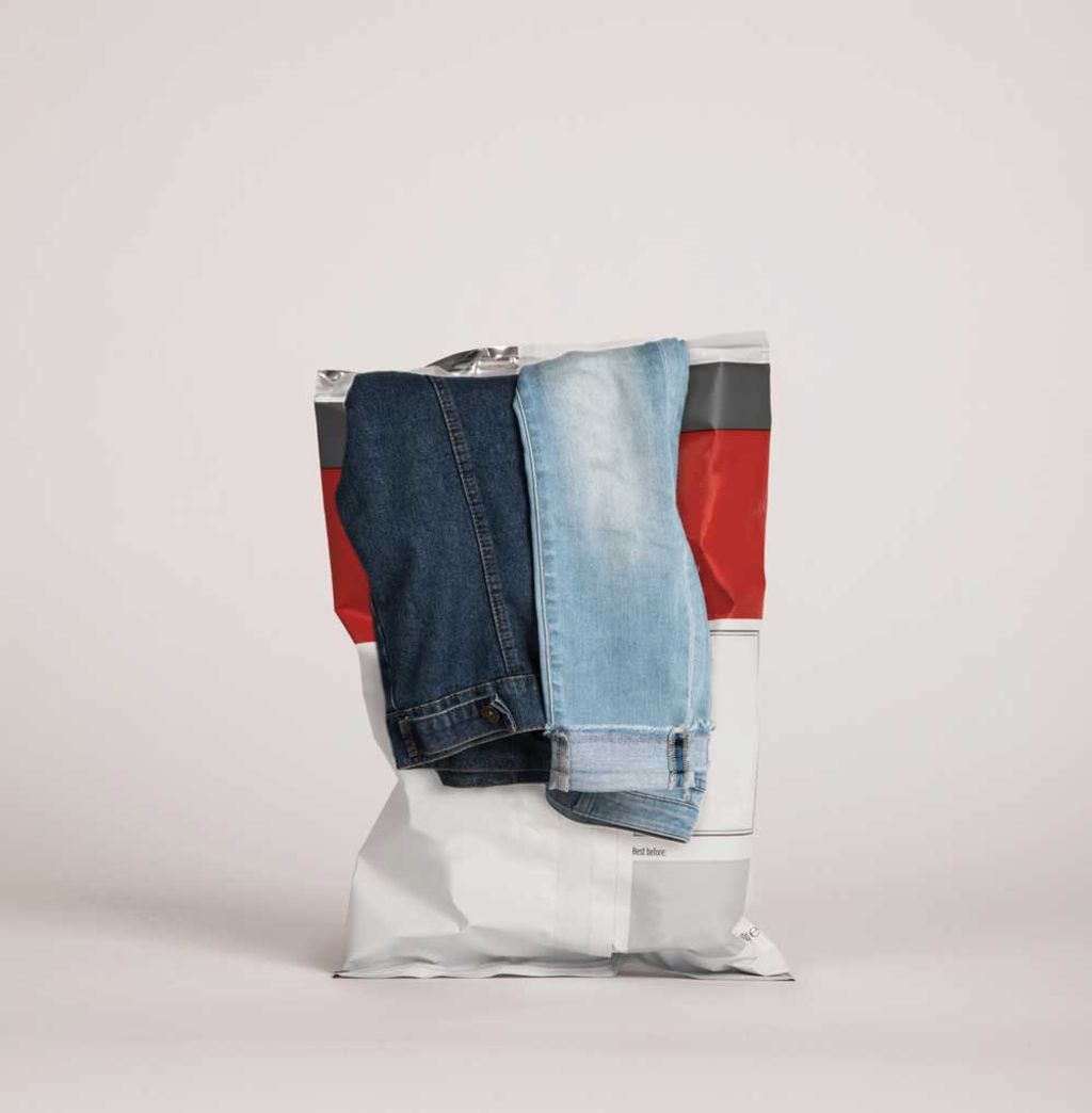 RUNUPS 2020: RECYCLED OUTERWEAR AT LFW