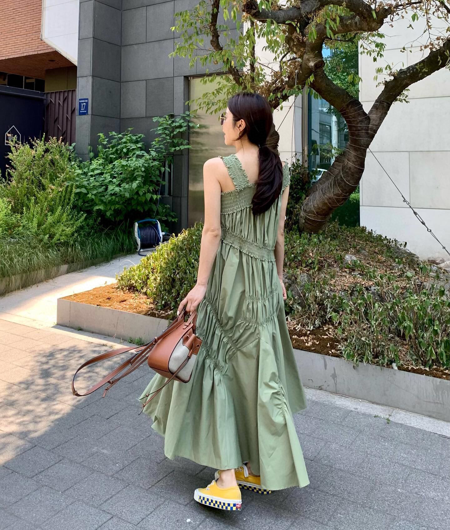 1653629376369_172876