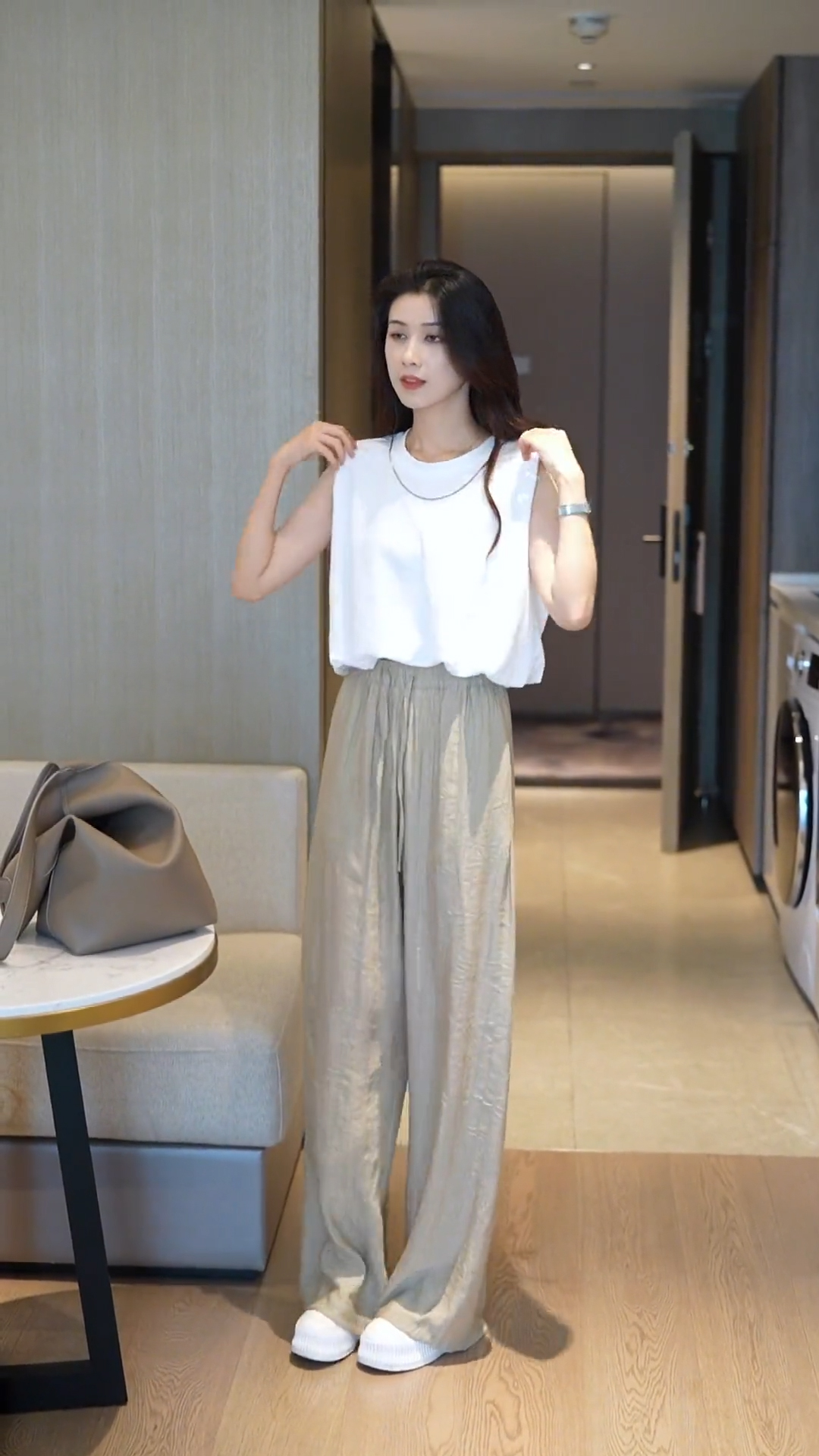 1688105413659_246293