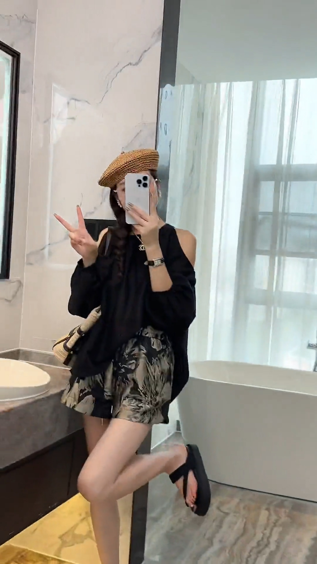 1688454842719_245329