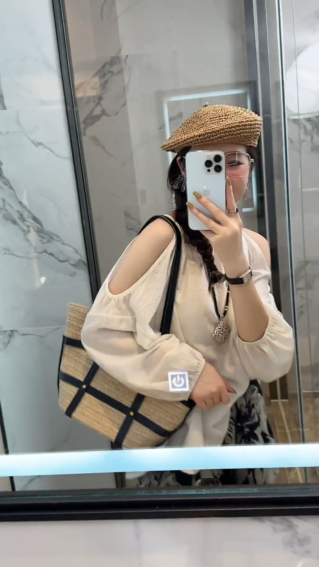 1688454845228_974048