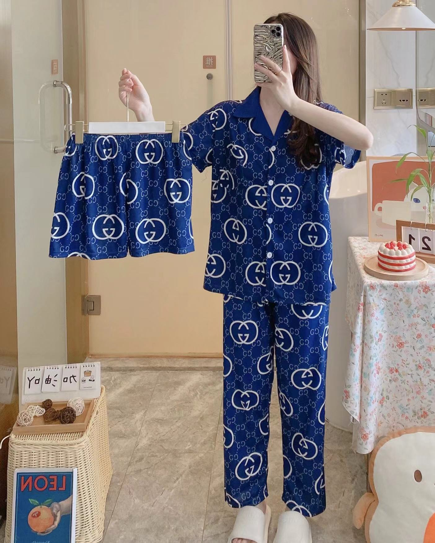 1689478394299_348603