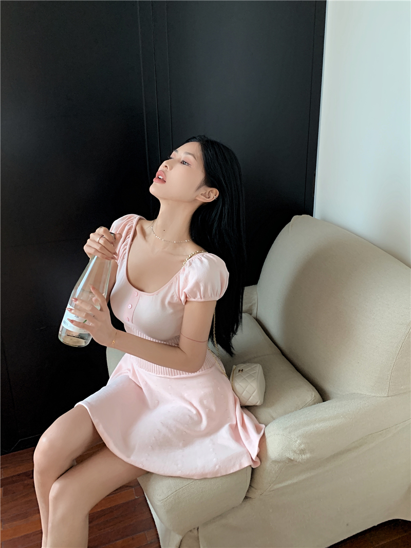 1683917070255_900803